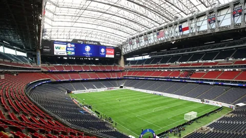 库里签下1.3亿重磅合约，勇士加码保障，合同增两特别条款